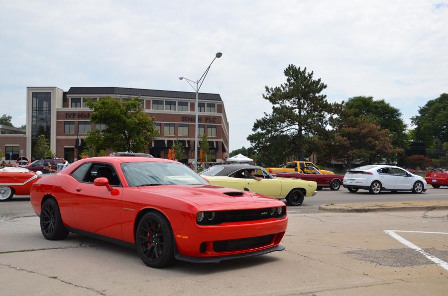  Dodge Challenger SRT Hellcat 2015 года  (фото 40 из 42)